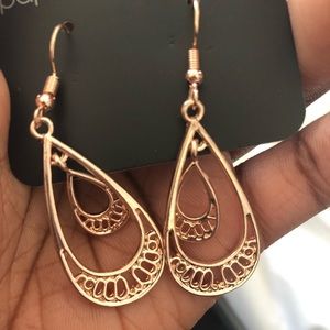 Gold earrings